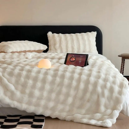 Savy Shopper Spot Weighted Blanket 6lbs - Faux Rabbit Fleece | Calming & Anxiety Relief Blanket | Soft Plush Weighted Throw | Cozy Sleep Aid Blanket | Therapeutic Comfort Blanket